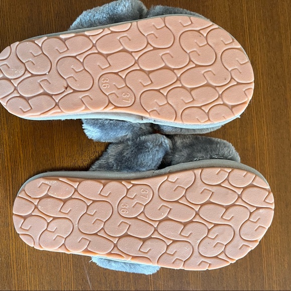 Grey Faux Fur Slippers - Picture 2 of 2